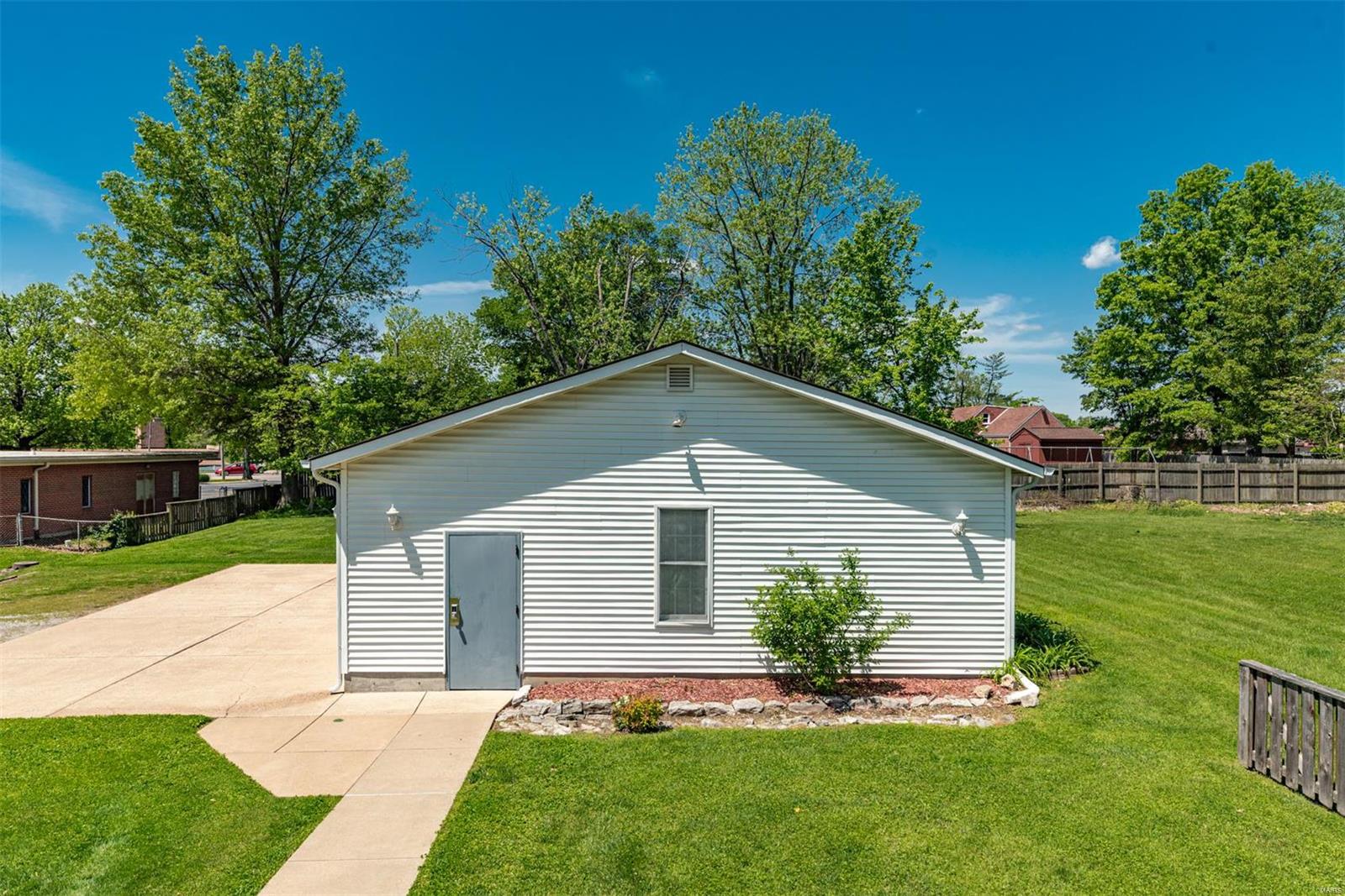 9625 Sappington Road St. Louis, MO 63126 - Photo 8 of 38 Gallery Image 8