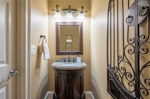 $985,000 | 1176 Bluffhaven Way Northeast, Brookhaven, GA 30319