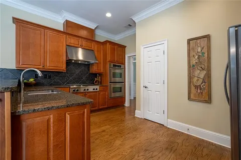 $985,000 | 1176 Bluffhaven Way Northeast, Brookhaven, GA 30319