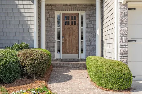 $985,000 | 1176 Bluffhaven Way Northeast, Brookhaven, GA 30319