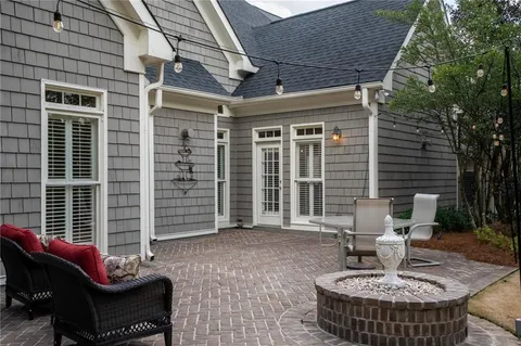 $985,000 | 1176 Bluffhaven Way Northeast, Brookhaven, GA 30319