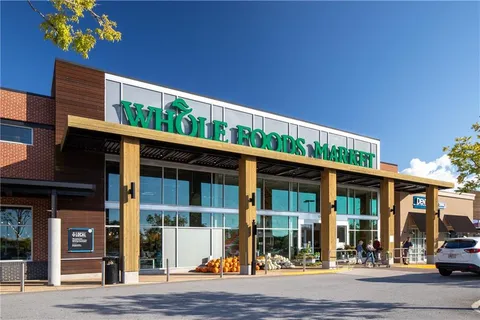 $985,000 | 1176 Bluffhaven Way Northeast, Brookhaven, GA 30319