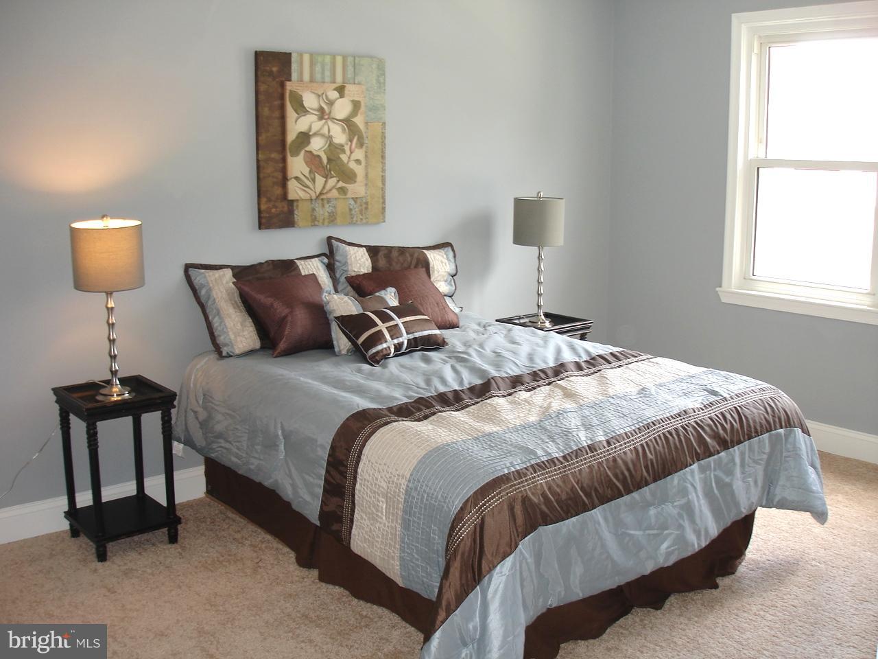 4626 Coleherne Road Baltimore, MD 21229 - Photo 14 of 30 COZY BEDROOM WITH ALL NEW PLUSH CARPETING