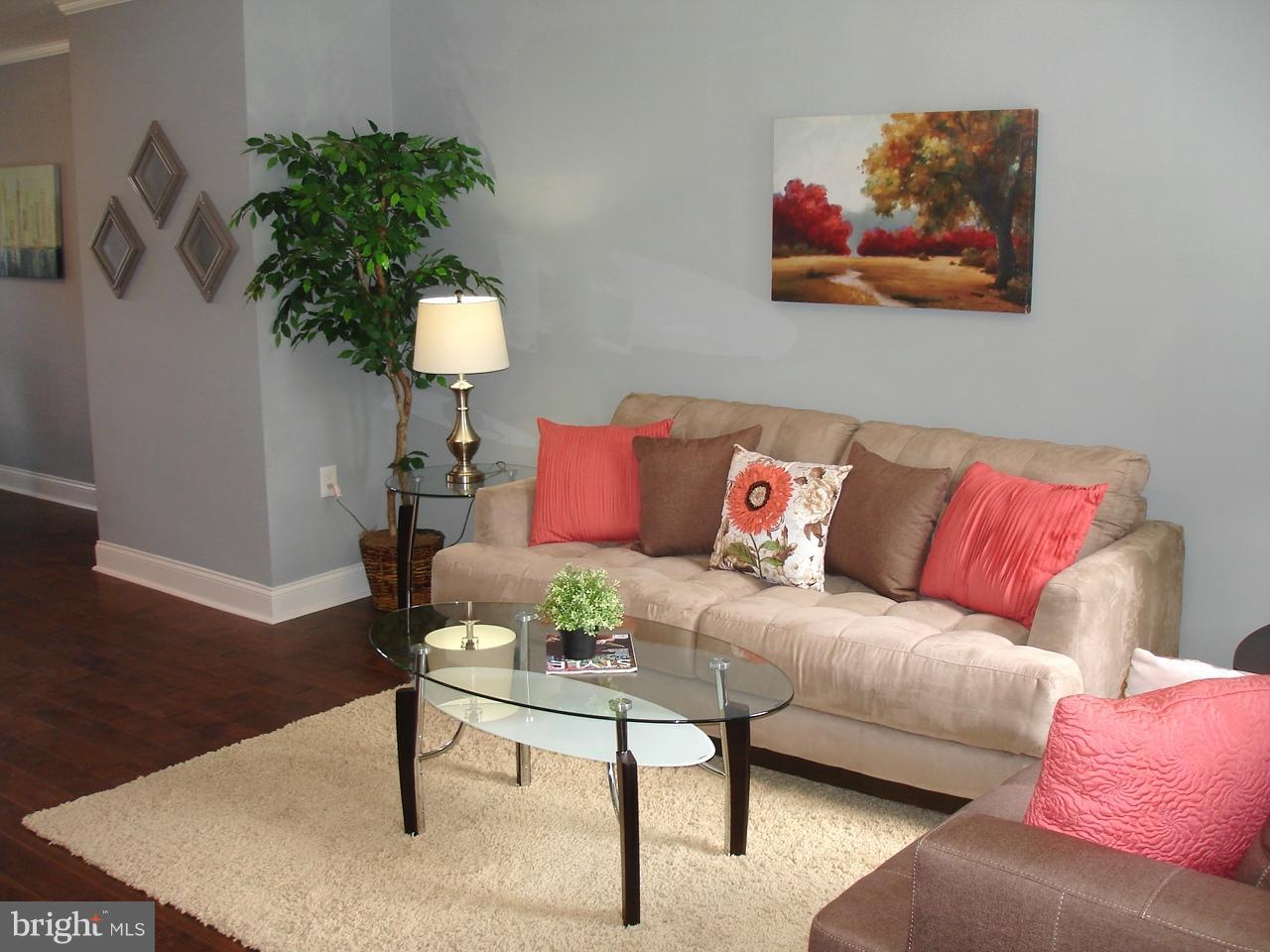 4626 Coleherne Road Baltimore, MD 21229 - Photo 9 of 30 PLEASE HAVE A SEAT
