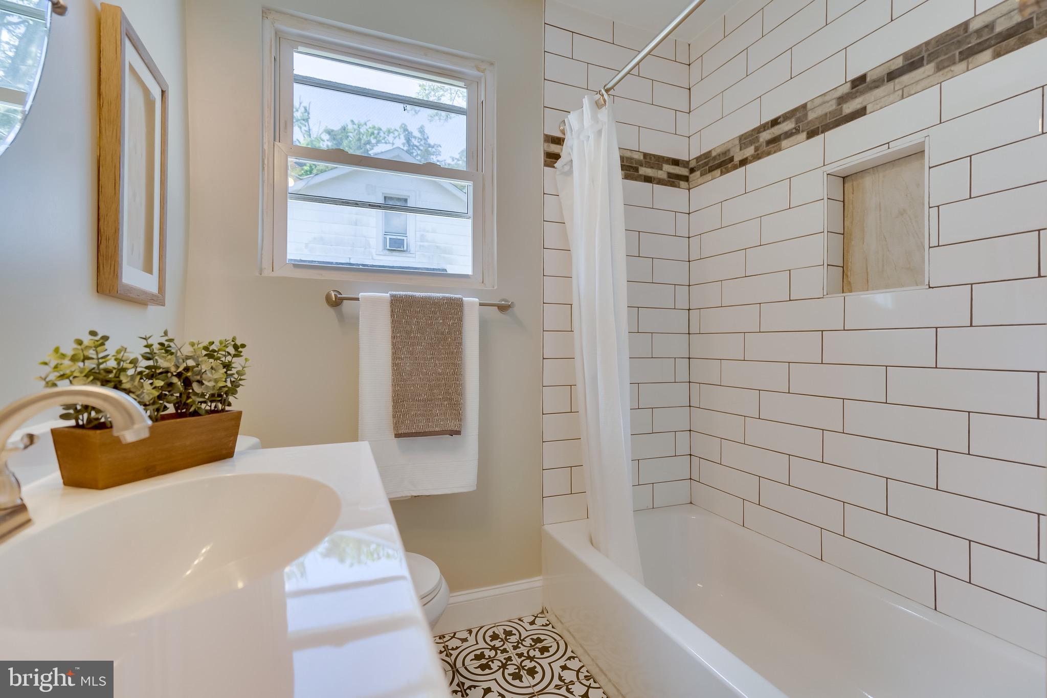 5615 Pilgrim Road Baltimore, MD 21214 - Photo 14 of 28 Gallery Image 14