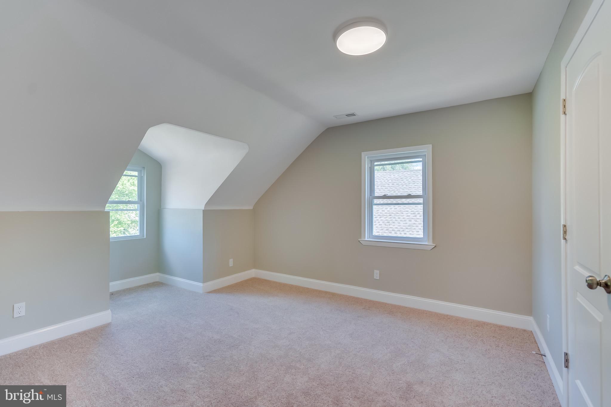 5615 Pilgrim Road Baltimore, MD 21214 - Photo 15 of 28 Gallery Image 15