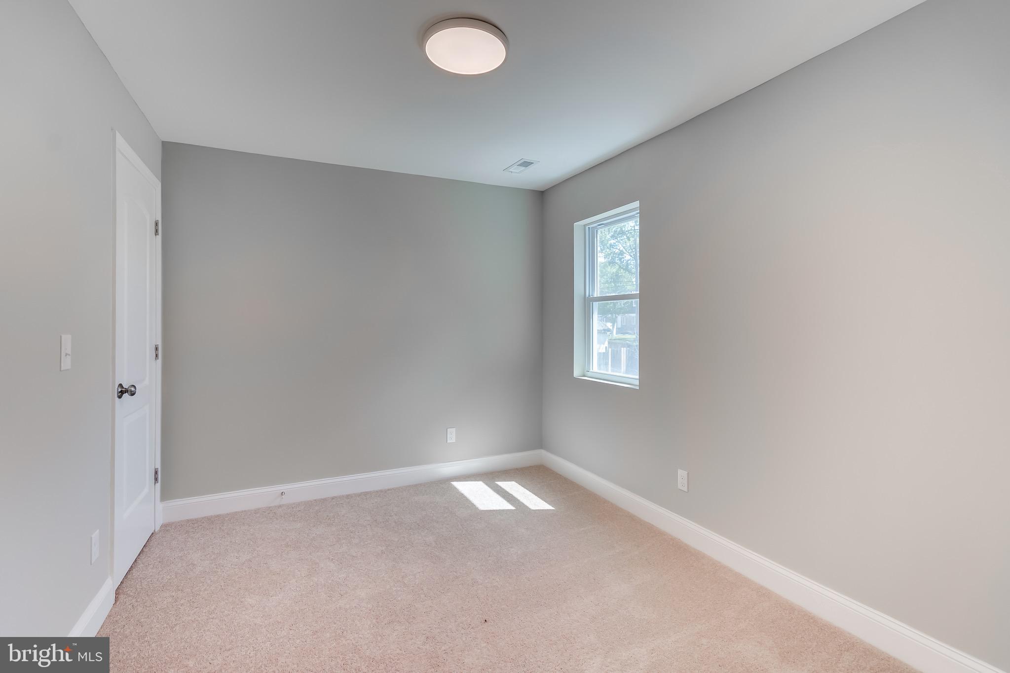 5615 Pilgrim Road Baltimore, MD 21214 - Photo 17 of 28 Gallery Image 17