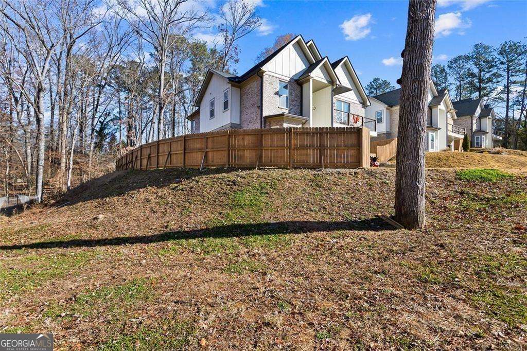 658 Rockbridge Road Northwest Lilburn, GA 30047 - Photo 4 of 51