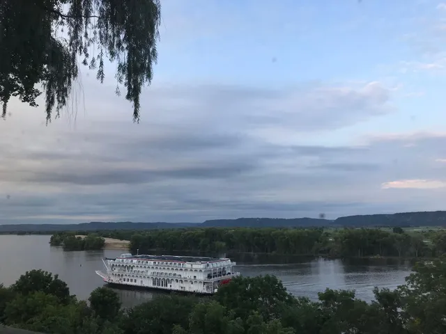 $399,900 | 911 Mississippi Lane, Brownsville, MN 55919