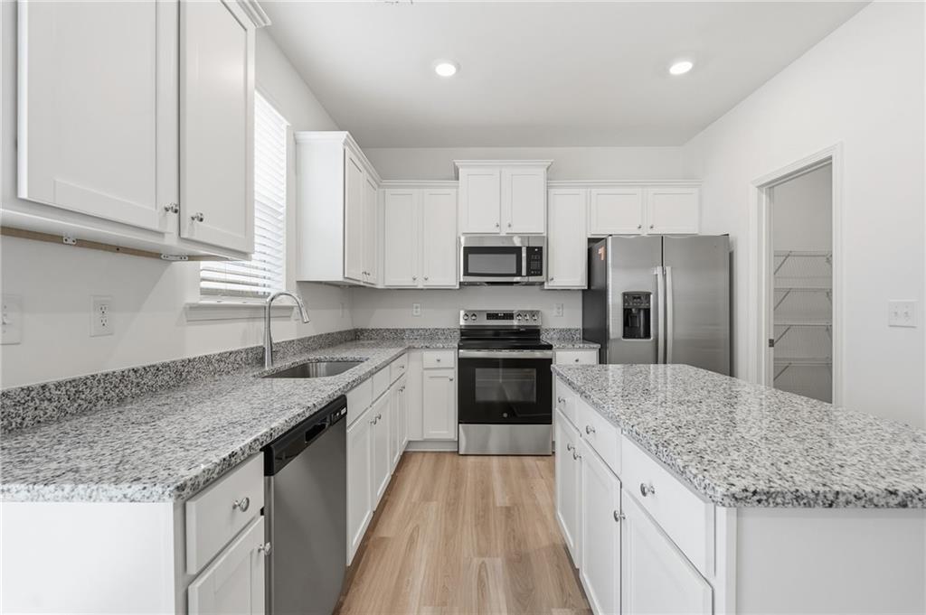 1502 Aralynn Way Conyers, GA 30013 - Photo 12 of 35