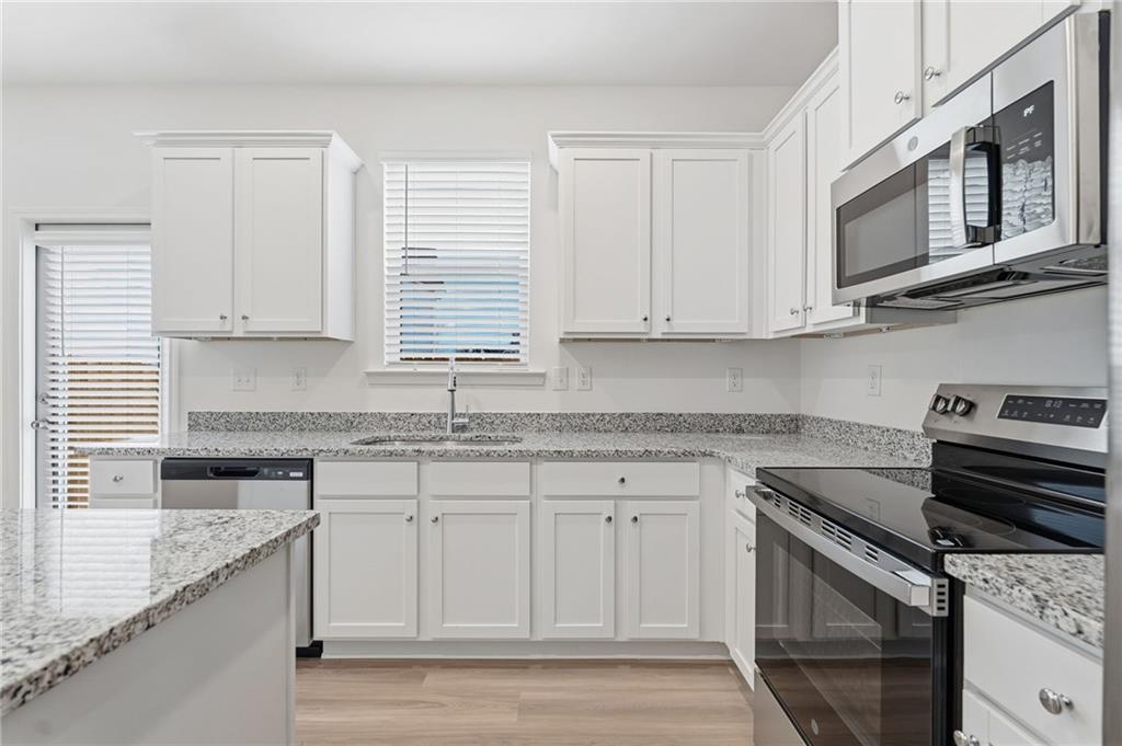 1502 Aralynn Way Conyers, GA 30013 - Photo 13 of 35