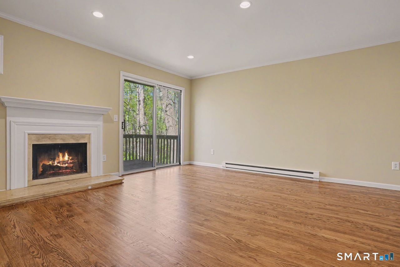 20 East Pembroke Road, Unit 28 Danbury, CT 06811 - Photo 13 of 24