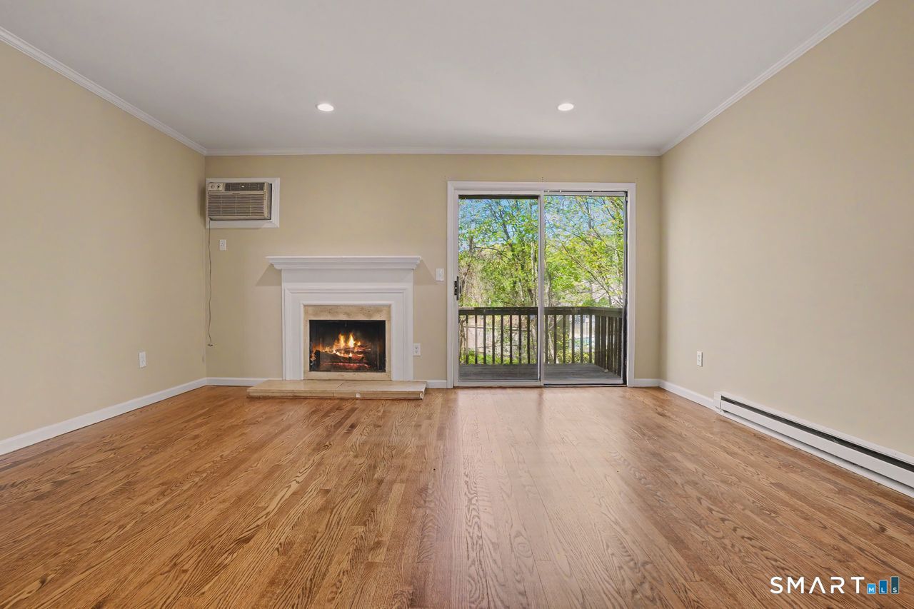20 East Pembroke Road, Unit 28 Danbury, CT 06811 - Photo 14 of 24
