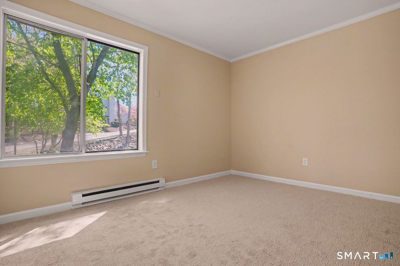 20 East Pembroke Road, Unit 28 Danbury, CT 06811 - Photo 15 of 24