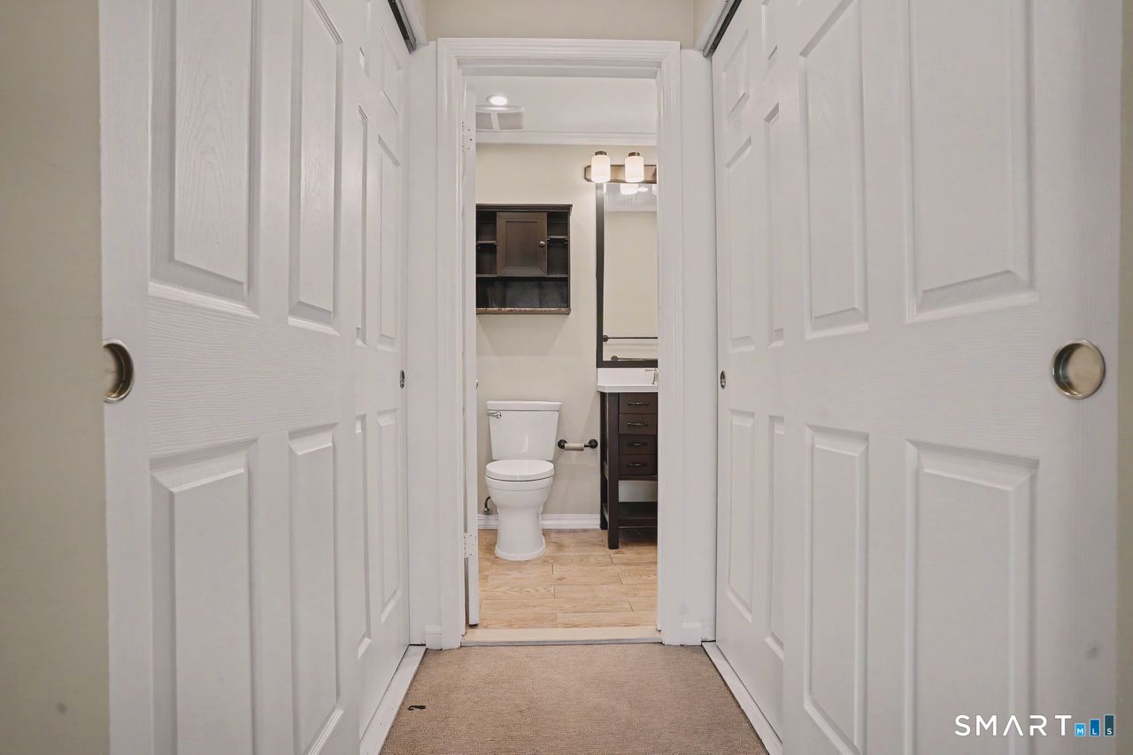 20 East Pembroke Road, Unit 28 Danbury, CT 06811 - Photo 9 of 24