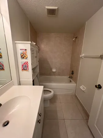 $2,200 | 4533 Oak Terrace Drive, Greenacres, FL 33463