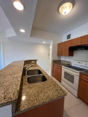 $2,200 | 4533 Oak Terrace Drive, Greenacres, FL 33463