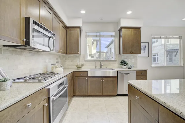 $999,000 | 5399 Iron Horse Parkway, Dublin, CA 94568