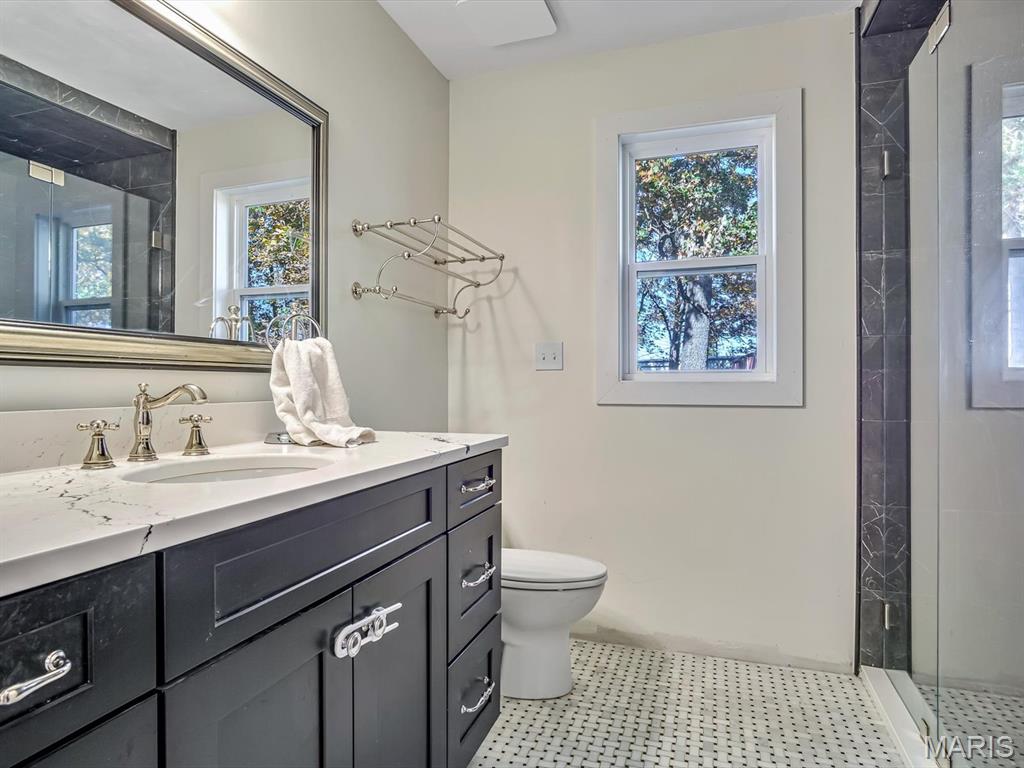 1010 Shawnee Road Greenville, IL 62246 - Photo 24 of 41