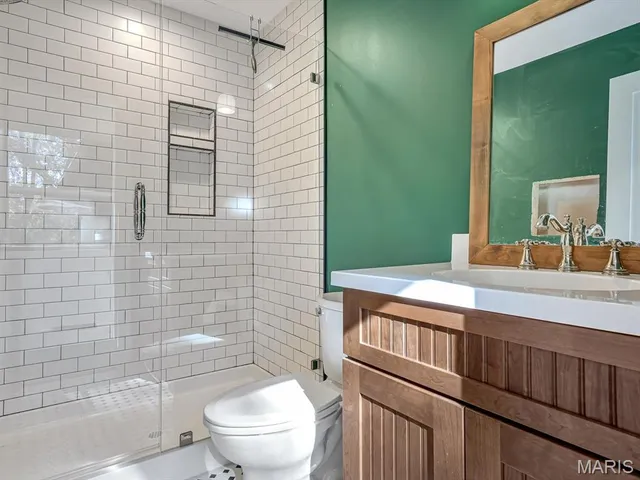 $500,000 | 1010 Shawnee Road, Greenville, IL 62246