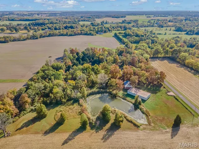 $500,000 | 1010 Shawnee Road, Greenville, IL 62246