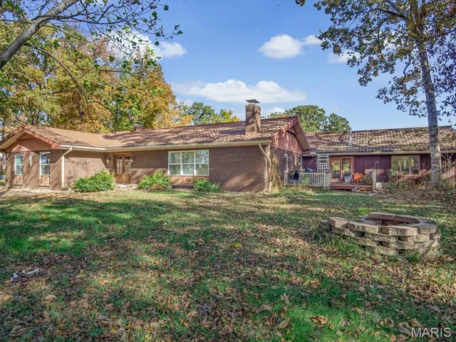 $500,000 | 1010 Shawnee Road, Greenville, IL 62246