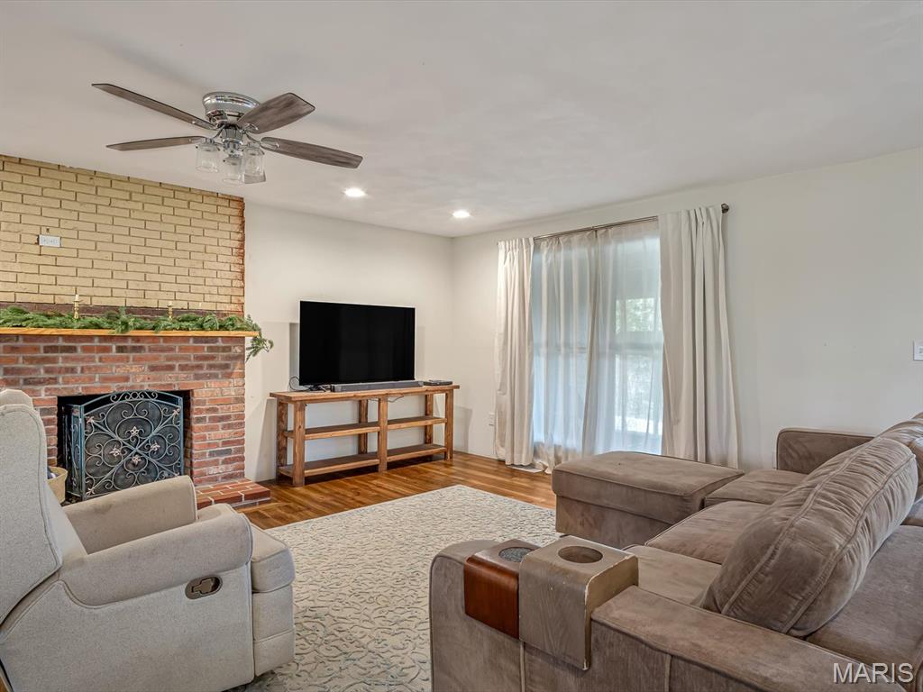 1010 Shawnee Road Greenville, IL 62246 - Photo 9 of 41