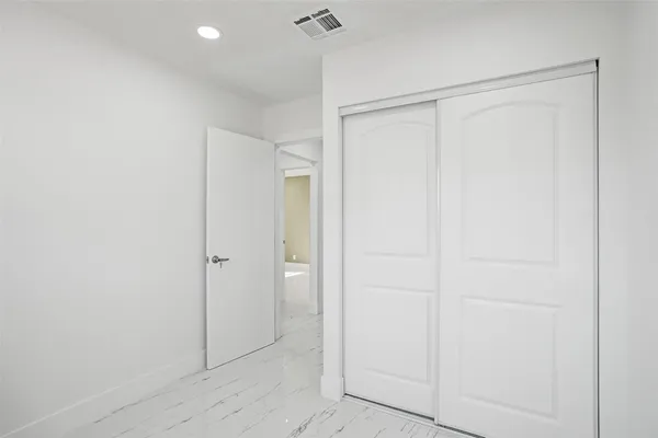 a view of utility room