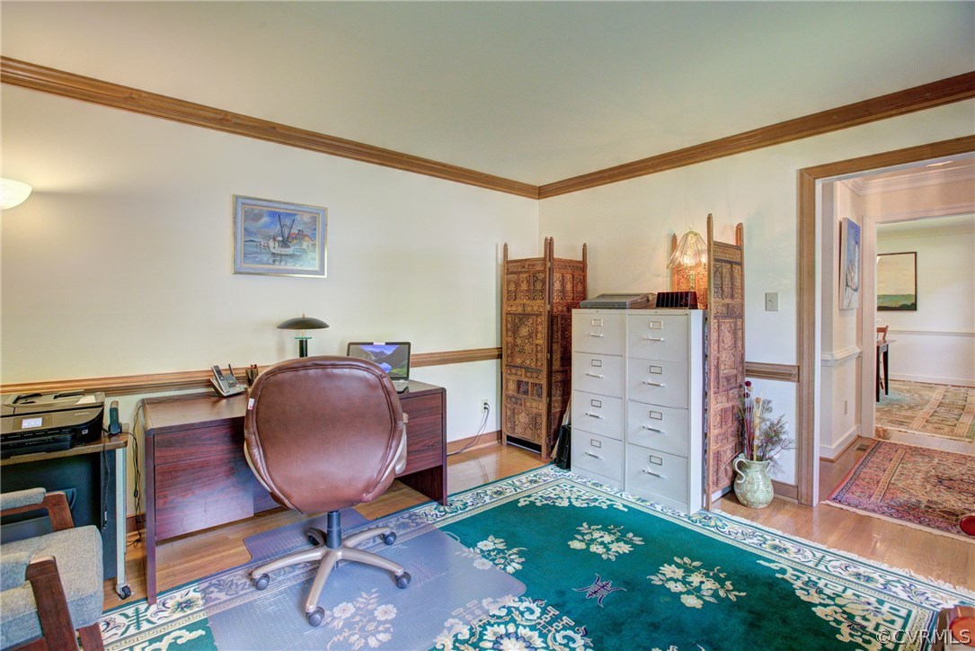 11109 Warren View Road Henrico, VA 23233 - Photo 5 of 38 Living Room/Office with hardwood floors, chair rai