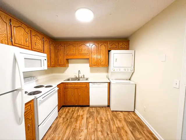 $795 | 100 Ballygar Street, Unit M, Clarksville, TN 37043