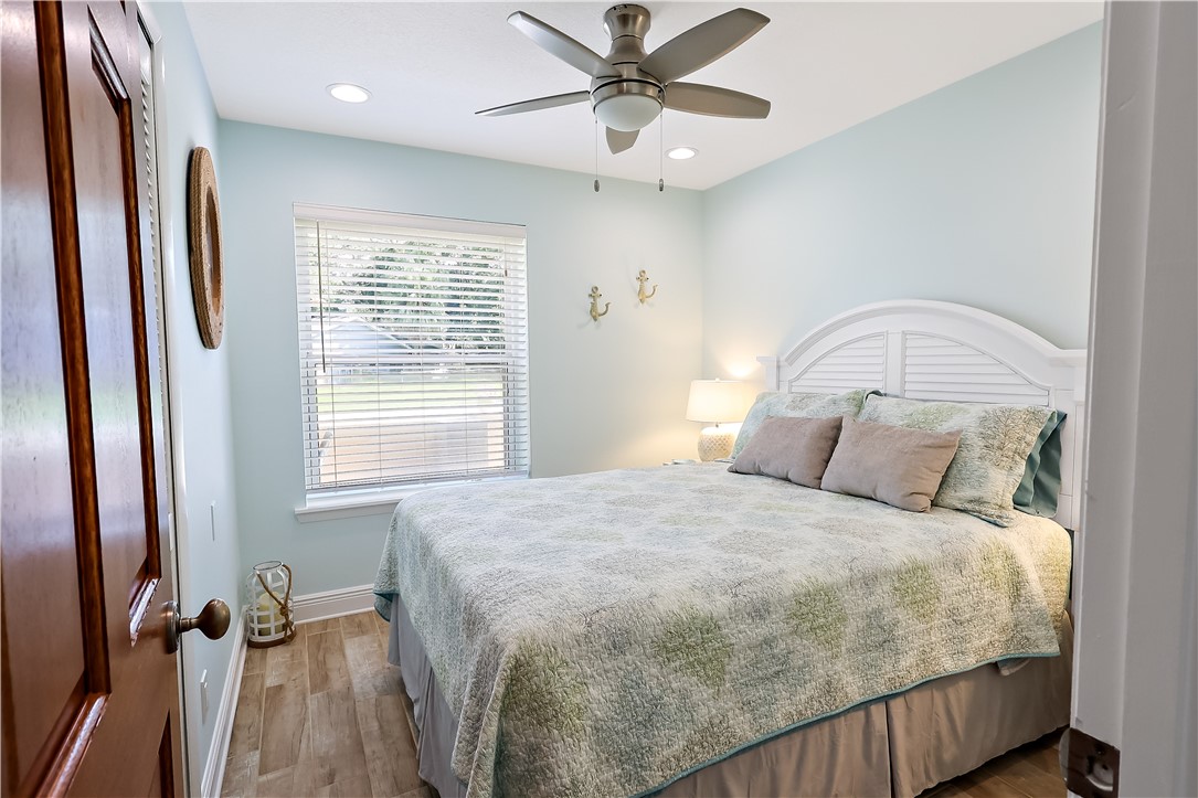 798 Dixie Terrace Sebastian, FL 32958 - Photo 18 of 36