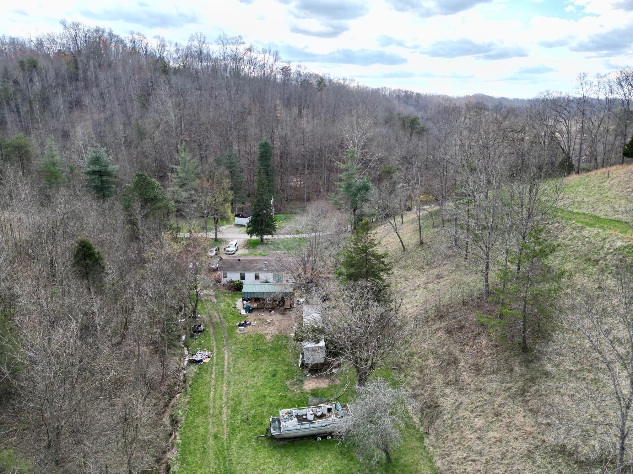 207 Gilliam Road Jackson, KY 41339 - Photo 21 of 28 dji_fly_20250326_154432_740_174301911289