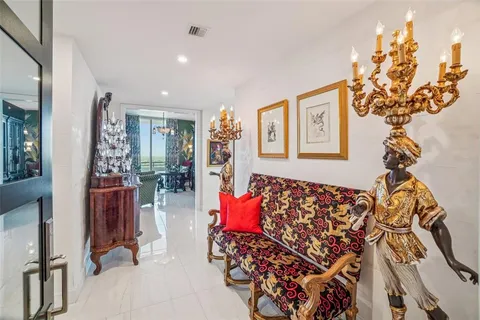 $2,999,000 | 3401 Bayshore Boulevard, Unit 1704, Tampa, FL 33629