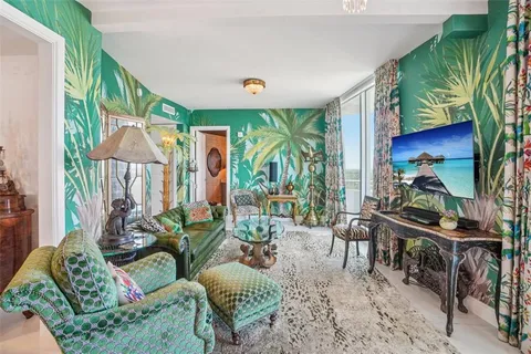 $2,999,000 | 3401 Bayshore Boulevard, Unit 1704, Tampa, FL 33629