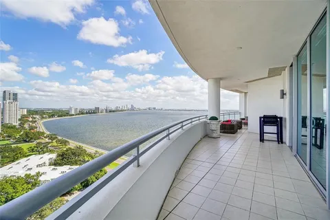 $2,999,000 | 3401 Bayshore Boulevard, Unit 1704, Tampa, FL 33629