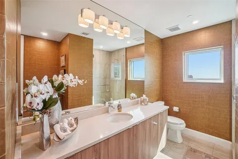 $2,999,000 | 3401 Bayshore Boulevard, Unit 1704, Tampa, FL 33629