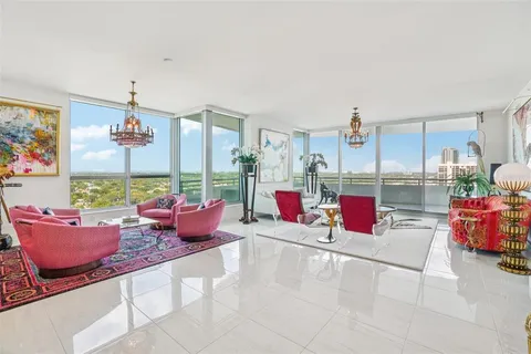 $2,999,000 | 3401 Bayshore Boulevard, Unit 1704, Tampa, FL 33629