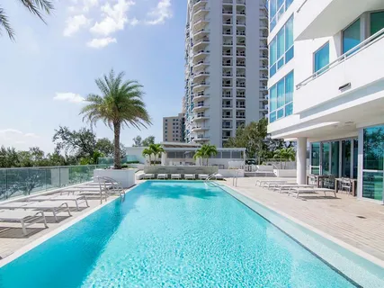 $2,999,000 | 3401 Bayshore Boulevard, Unit 1704, Tampa, FL 33629