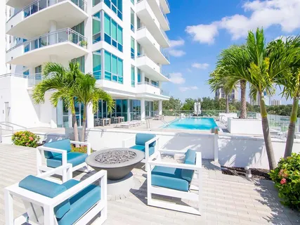 $2,999,000 | 3401 Bayshore Boulevard, Unit 1704, Tampa, FL 33629