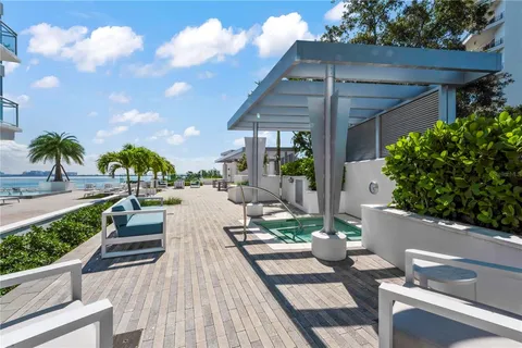 $2,999,000 | 3401 Bayshore Boulevard, Unit 1704, Tampa, FL 33629