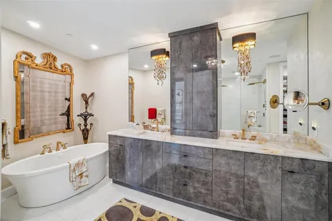 $2,999,000 | 3401 Bayshore Boulevard, Unit 1704, Tampa, FL 33629