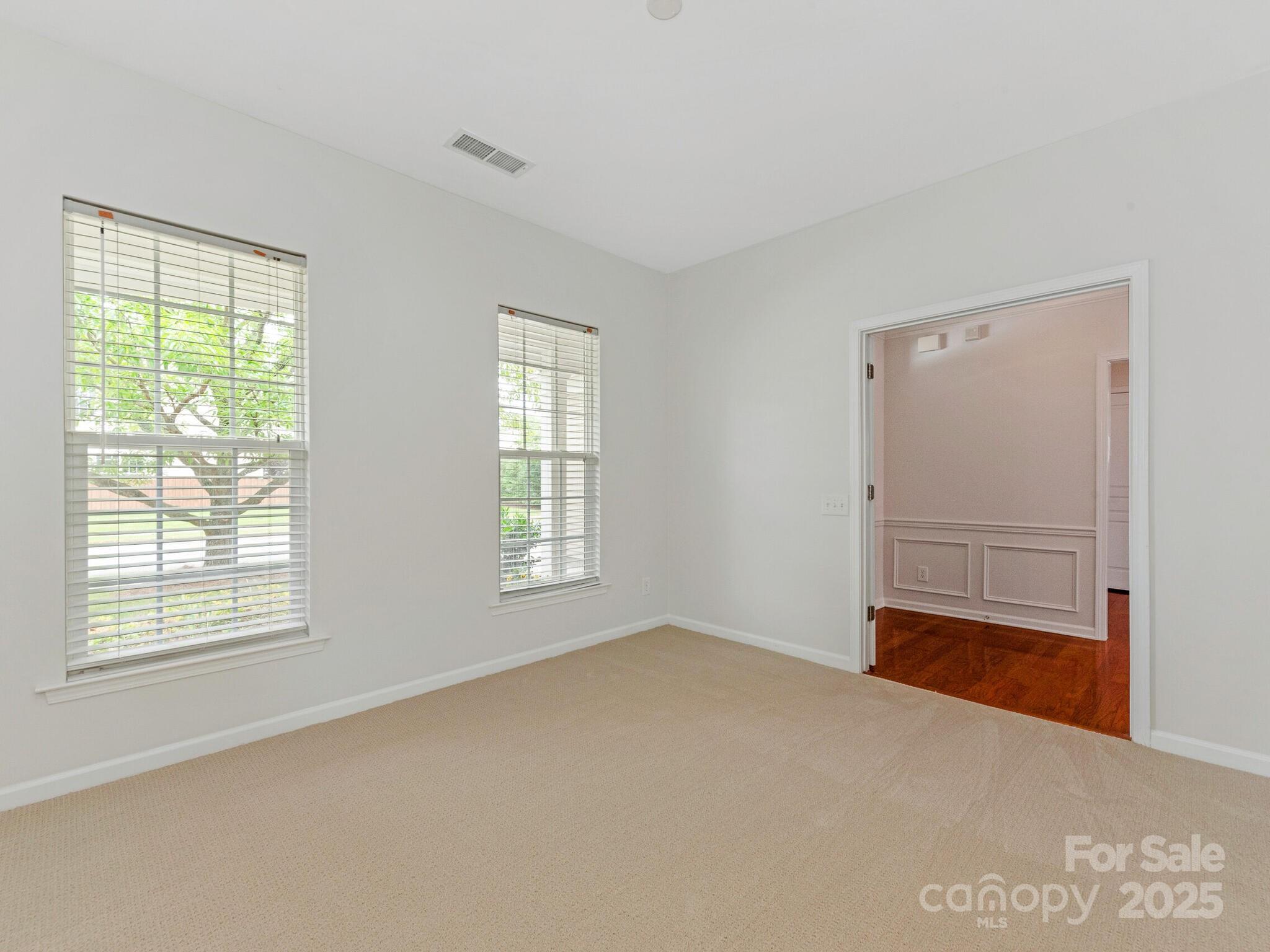 5306 Ridge Path Lane Charlotte, NC 28269 - Photo 4 of 21 Gallery Image 4