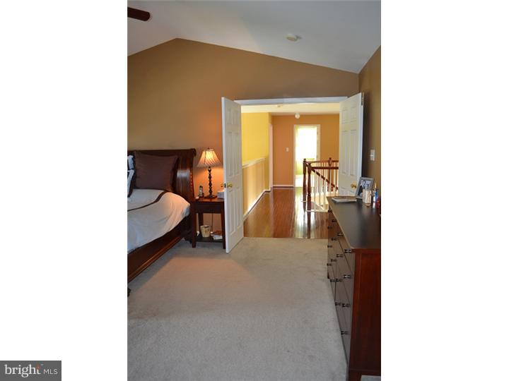 8 Phillips Circle Aston, PA 19014 - Photo 13 of 19
