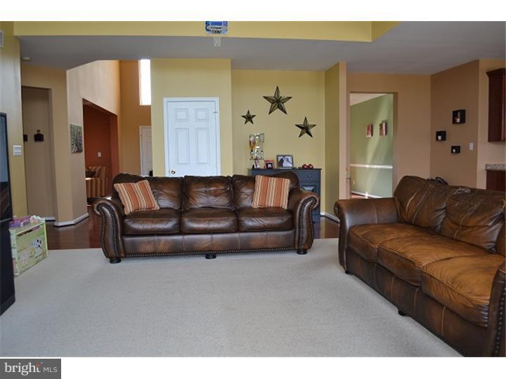 8 Phillips Circle Aston, PA 19014 - Photo 18 of 19
