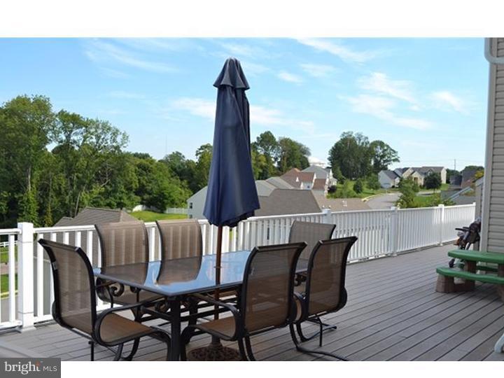8 Phillips Circle Aston, PA 19014 - Photo 5 of 19