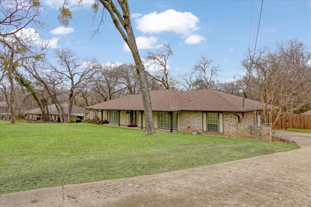 1114 Dula Circle Duncanville, TX 75116 - Photo 1 of 1 Single story home featuring a front lawn