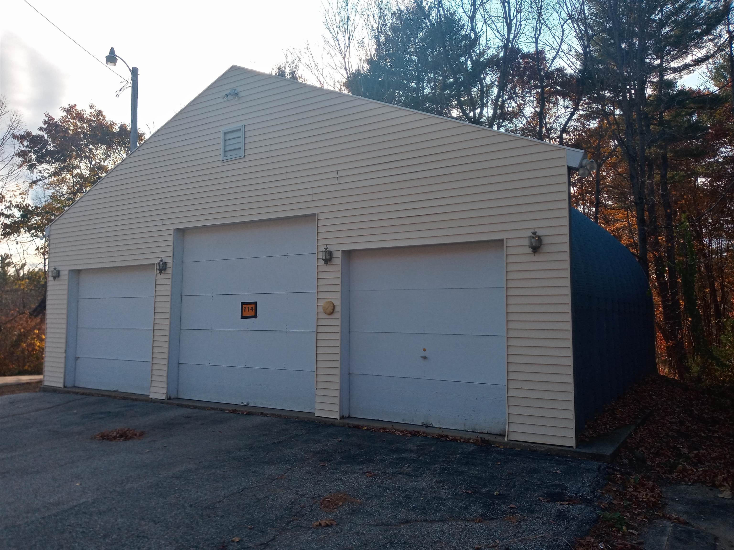 114 Wason Road Hudson, NH 03051 - Photo 5 of 16 Gallery Image 5