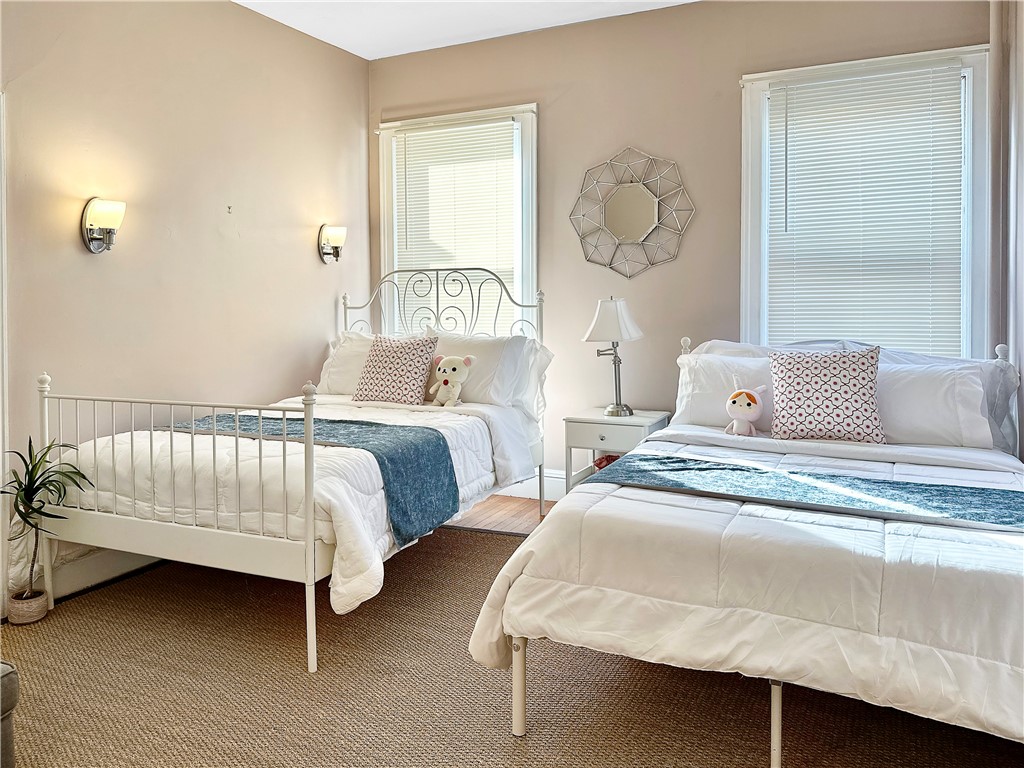18 Adelphi Avenue Providence, RI 02906 - Photo 11 of 42 Unit 1