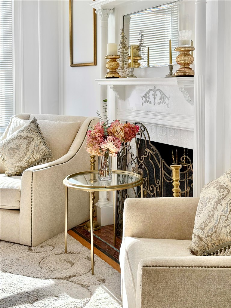 18 Adelphi Avenue Providence, RI 02906 - Photo 3 of 42 Unit 1