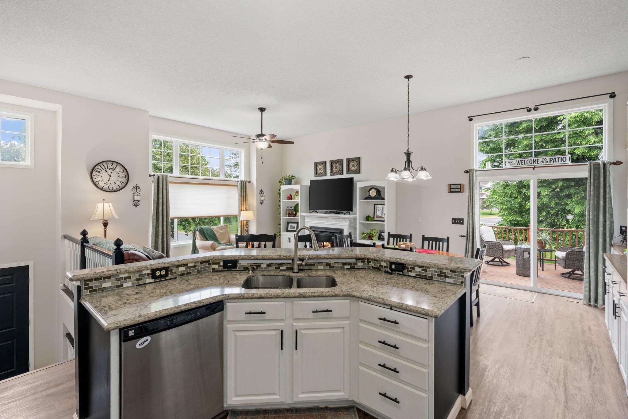 15685 Chestnut Way Rosemount, MN 55068 - Photo 14 of 54
